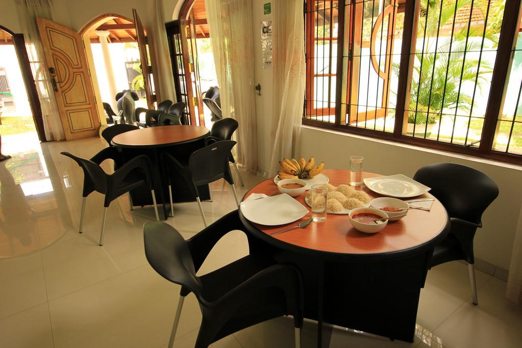Flipflop Hostel Negombo Dış mekan fotoğraf