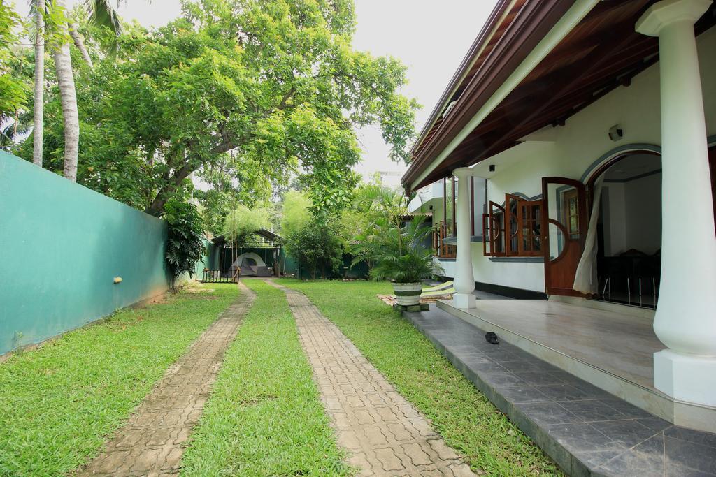 Flipflop Hostel Negombo Dış mekan fotoğraf