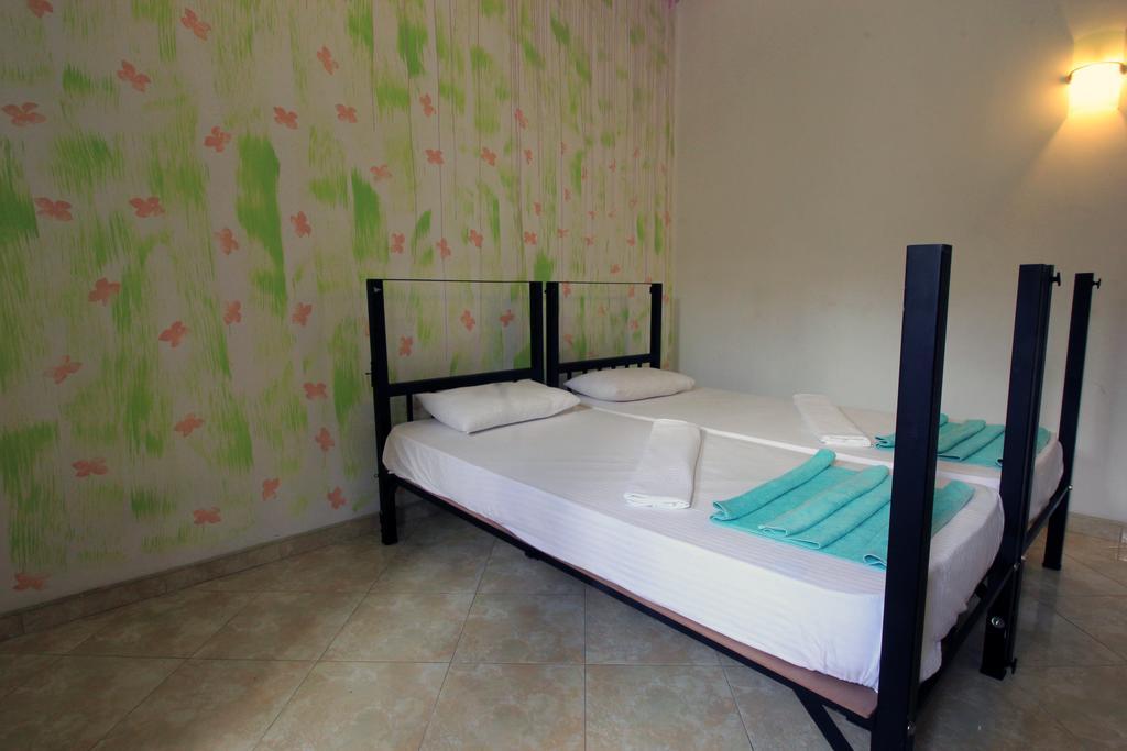 Flipflop Hostel Negombo Dış mekan fotoğraf