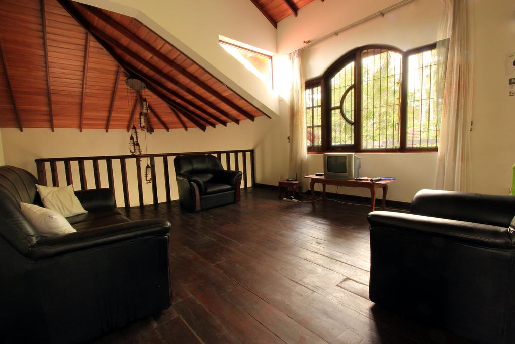 Flipflop Hostel Negombo Dış mekan fotoğraf